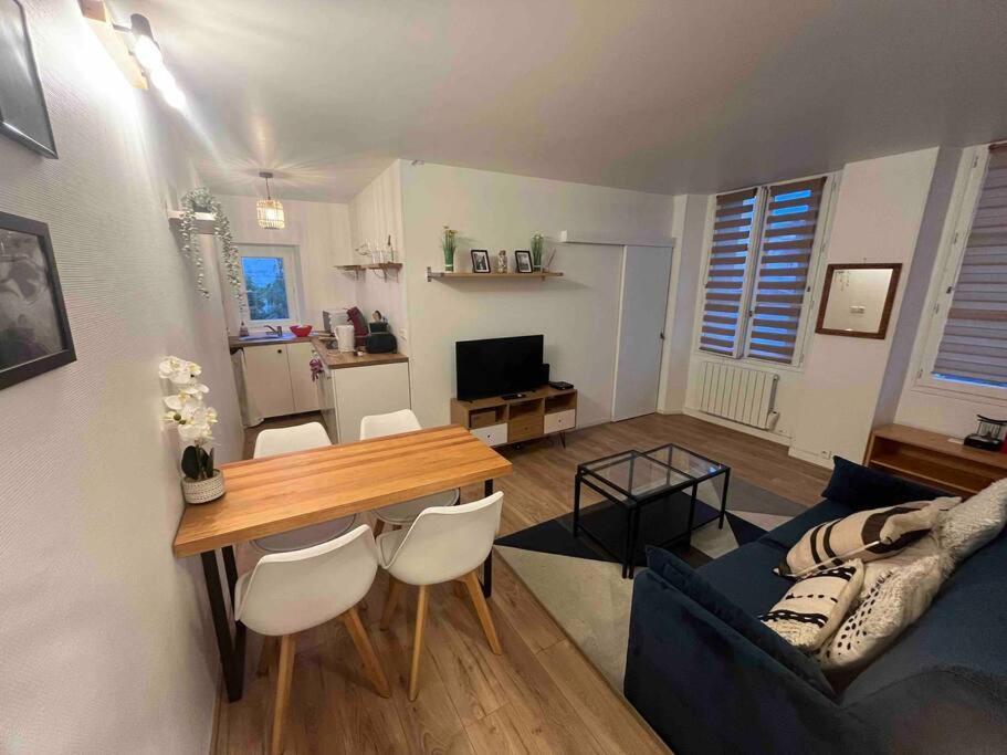 Chateau Versailles A 10 Min A Pied Apartamento Exterior foto